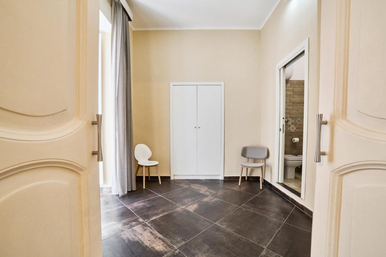 Via Niccolo Tommaseo 14 Appartement Napels Buitenkant foto
